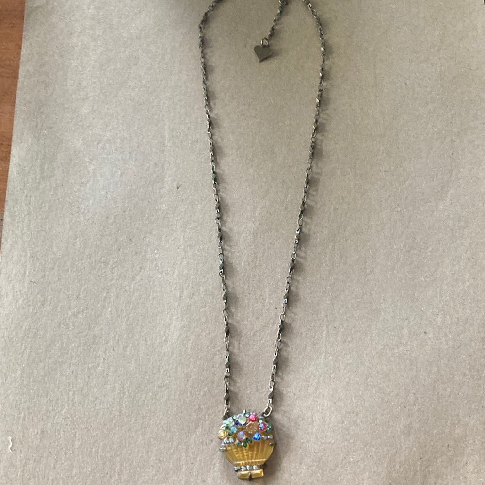 Vintage Glass Works Studio Floral Basket Necklace